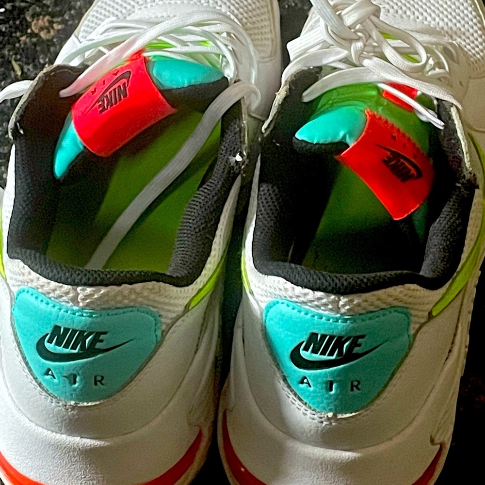 Womens air max size 10